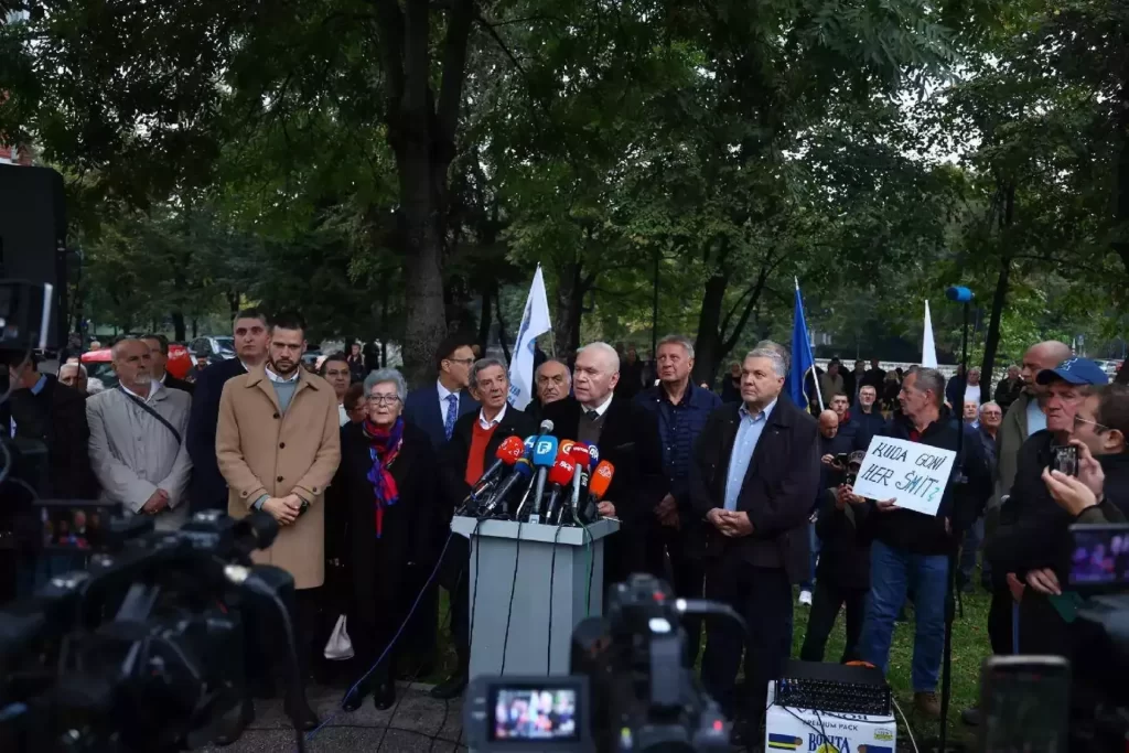 Javna press, 17.oktobar 24